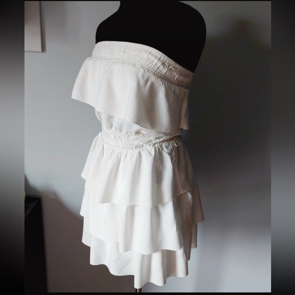 Metropark Stylish White Ruffle strapless Dress